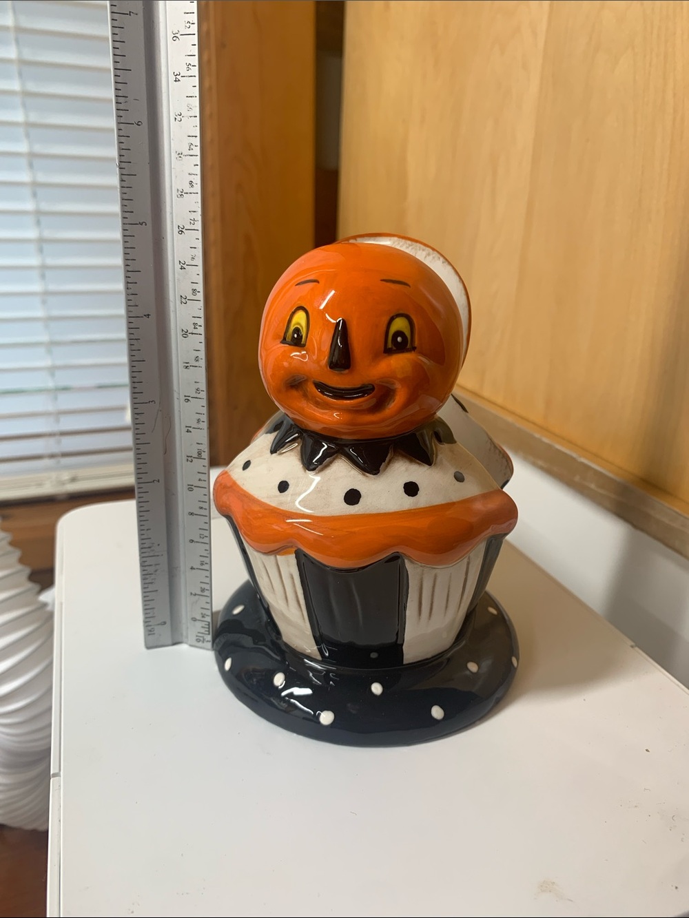 Johanna Parker Halloween napkin holder - Picture 5 of 5